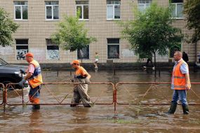 Наслідки сильної зливи в Києві