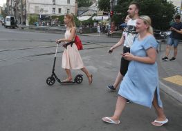 People during the celebration of the birthday of the first overpass