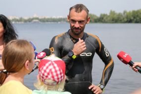Mikhail Romanishin answers questions of journalists