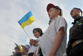 Celebrating the State Flag Day of Ukraine in Kharkov