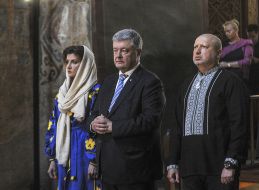 Petro Poroshenko with his wife Marina and Aleksandr Turchynov