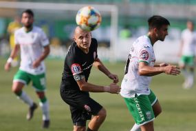 Playing moment of the match