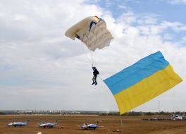 Skydiver with the flag of Ukraine