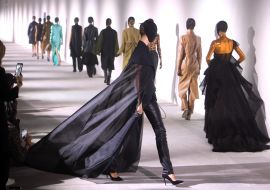 Показ коллекции "Пространство "Fashion Revolution: The Future of Textiles" presentation"