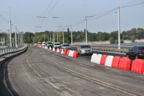 Repair work on the Dnipro hydroelectric dam