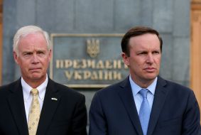 Рон Джонсон та Кріс Мерфі