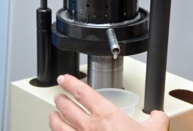 Оil from sunflower seeds