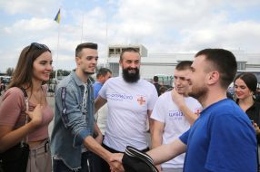 Встреча украинских политзаключенных в аэропорту "Борисполь"