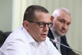 Roman Sushchenko, Mark Feigin