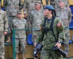 Участница  церемонии открытия учений "Rapid Trident-2019"