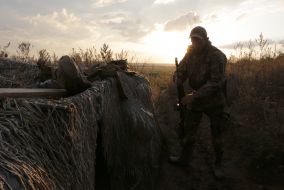 Ukrainian servicemen