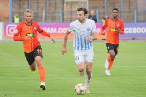 Игровой момент матча