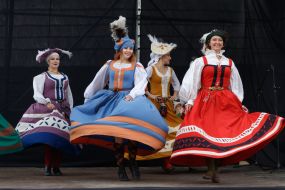 Участницы фестиваля "Серебряный Татош. Эпоха Другетов"