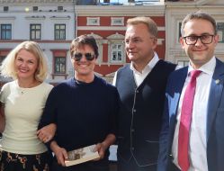 Катерина Кіт-Садова, Том Круз, Андрій Садовий, Маркіян Мальський