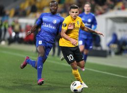 Playing moment of the match