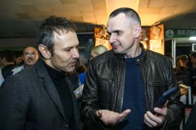 Svyatoslav Vakarchuk, Oleg Sentsov