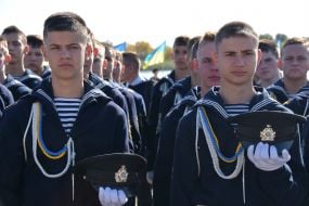 Курсанты Херсонской государственной морской академии