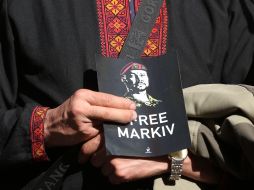 Leaflet with a photo of Vitaly Markiv