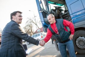 Alexey Goncharuk communicates with the driver