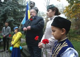 Рефат Чубаров