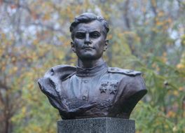 Пам'ятник Амет-Хану Султану у Парку Вічної Слави