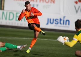 Игровой момент матча