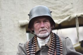 Участник военно-исторической реконструкции