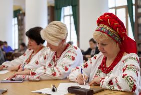 Участники радиодиктанта национального единства