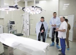 Vitali Klitschko inspected the repairs of the ambulance hospital