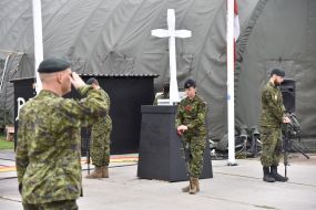 Канадские военные почтили память жертв Первой мировой войны