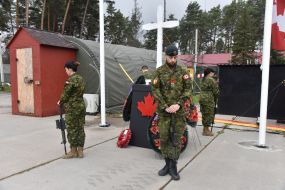 Канадские военные почтили память жертв Первой мировой войны