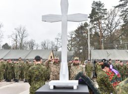 Канадские военные почтили память жертв Первой мировой войны
