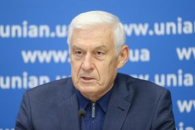 Анатолий Татаринов