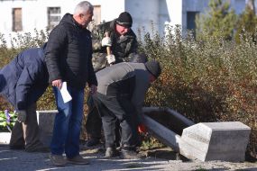 Procedure for exhumation of a corpse of a serviceman