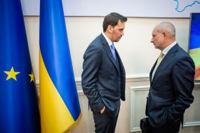 Oleksiy Honcharuk, Matti Maasikas