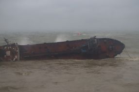 The tanker "Delphi"