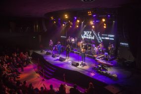 Members of the British Incognito band