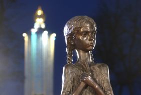 Sculpture "The bitter memory of childhood"