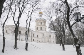 Снег в Чернигове