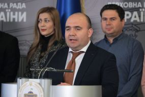 Александр Лукашев