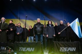 Akhtem Chyyhoz, Petro Poroshenko, Marina Poroshenko