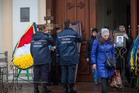 Церемония прощания с погибшим сотрудником ГСЧС Сергеем Шатохиным