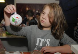 Майстер-клас з розпису ялинкової іграшки