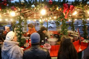 Різдвяний ярмарок на Софійській площі