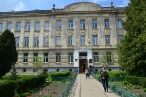 Здание гимназии