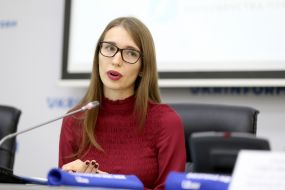 Olesya Kholopik, Heorhiy Sokolyansky