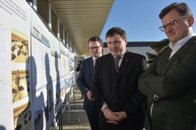 Дмитрий Кулеба на контрольном пункте "Каланчак"