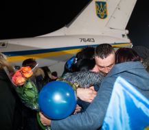 Встреча освобожденных украинцев в аэропорту «Борисполь»