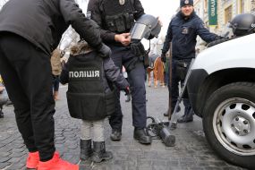 Мальчик в бронежилете