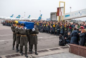 Церемонія вшанування пам’яті загиблих українців унаслідок катастрофи літака